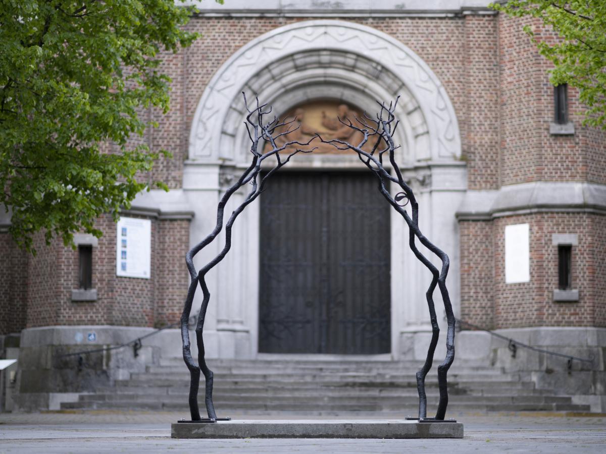 Timur Si-Qin, Forgiving Change
