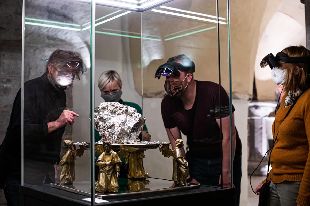 Visita con i visori di realtà aumentata
 Visita con i visori di realtà aumentata