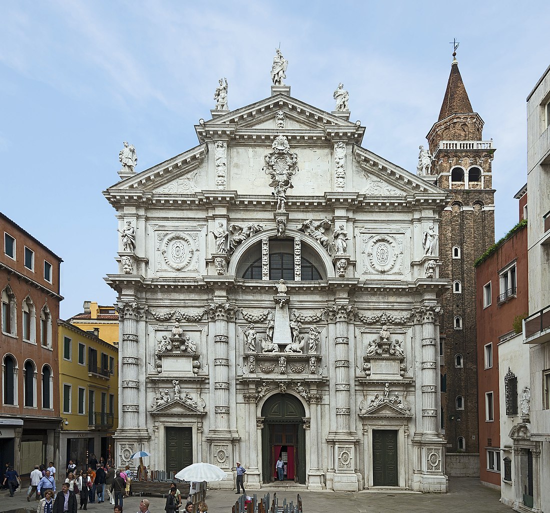 St. MoisÃ©. Photo by Didier Descouens