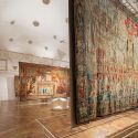 Urbino, su preziosi arazzi gli affreschi di Raffaello delle Stanze Vaticane