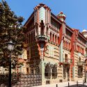 Barcellona, con Airbnb si potrà dormire nella Casa Vicens di Antoni Gaudí a 1 euro