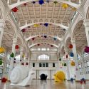 Trieste, le coloratissime sculture di Cracking Art invadono i luoghi più significativi della città