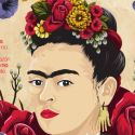 Apre a Bologna la mostra fotografica su Frida Kahlo che riscostruisce ambienti, abiti e monili dell'artista