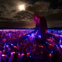 Una danza di luci su campo coltivato: l'installazione di Roosegaarde che fa crescere le piante