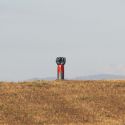 Ufo Robot arriva in Maremma: spunta un braccio di Goldrake di 5 metri