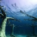Una foresta di sculture subacquee a Cipro: è l'ultima opera di Jason deCaires Taylor
