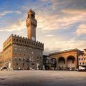 Firenze, torna l'arte contemporanea in Piazza della Signoria: l'opera site specific di Francesco Vezzoli