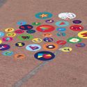 Siena, piazza del Campo si riempie con le lettere colorate dell'artista Lorenzo Marini