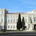 Il Portogallo riapre musei, cinema, teatri, bar all'aperto. Però con regole rigide
