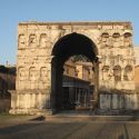 Roma, riapre l'Arco di Giano. Ma solo per 4 ore la settimana. E ad aprirlo sarà Fendi