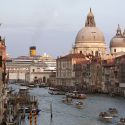 Stop grandi navi a Venezia, arrivano 57,5 mln di ristori per le compagnie di navigazione
