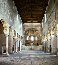 Abbazia di Pomposa, al via i restauri degli affreschi e del crocifisso della chiesa di Santa Maria
