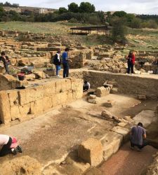 Valle dei Templi: scoperta casa gentilizia con pavimenti a mosaico integri e pitture in stile pompeiano