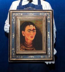 Venduto all'asta da Sotheby's il primo autoritratto di Frida Kahlo da record 