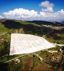 Alba dedica due mostre ad Alberto Burri, dai Catrami al Grande Cretto di Gibellina