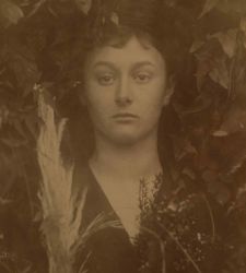 Senigallia dedica una mostra a Julia Margaret Cameron, prima fotografa ammessa alla Royal Photographic Society 