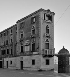 After six months of construction, Palazzo Grassi reopens with an exhibition on Venice in black and white 