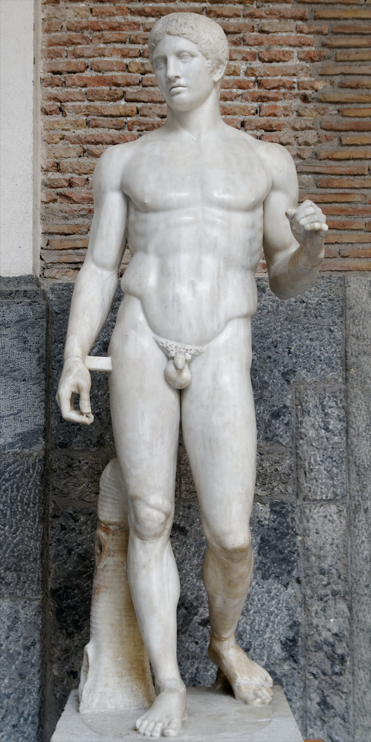 Da Policleto, Doriforo di Pompei (I secolo a.C.-I secolo d.C.; marmo di Carrara, altezza 200 cm; Napoli, Museo Archeologico Nazionale). Foto di Marie-Lan Nguyen
