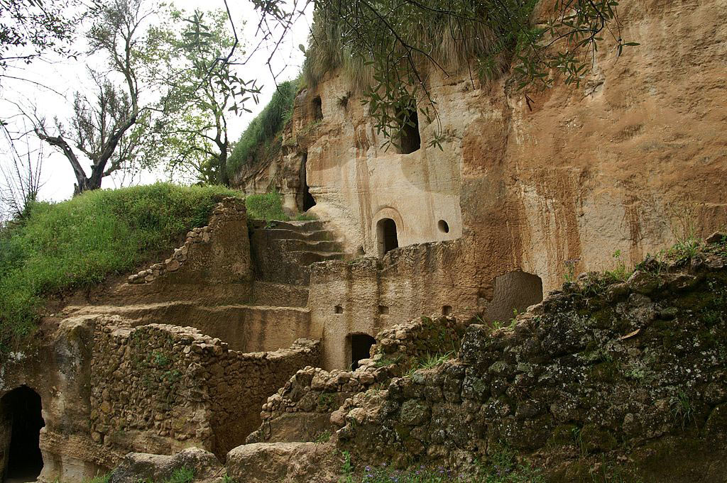 Insediamento rupestre di Zungri
