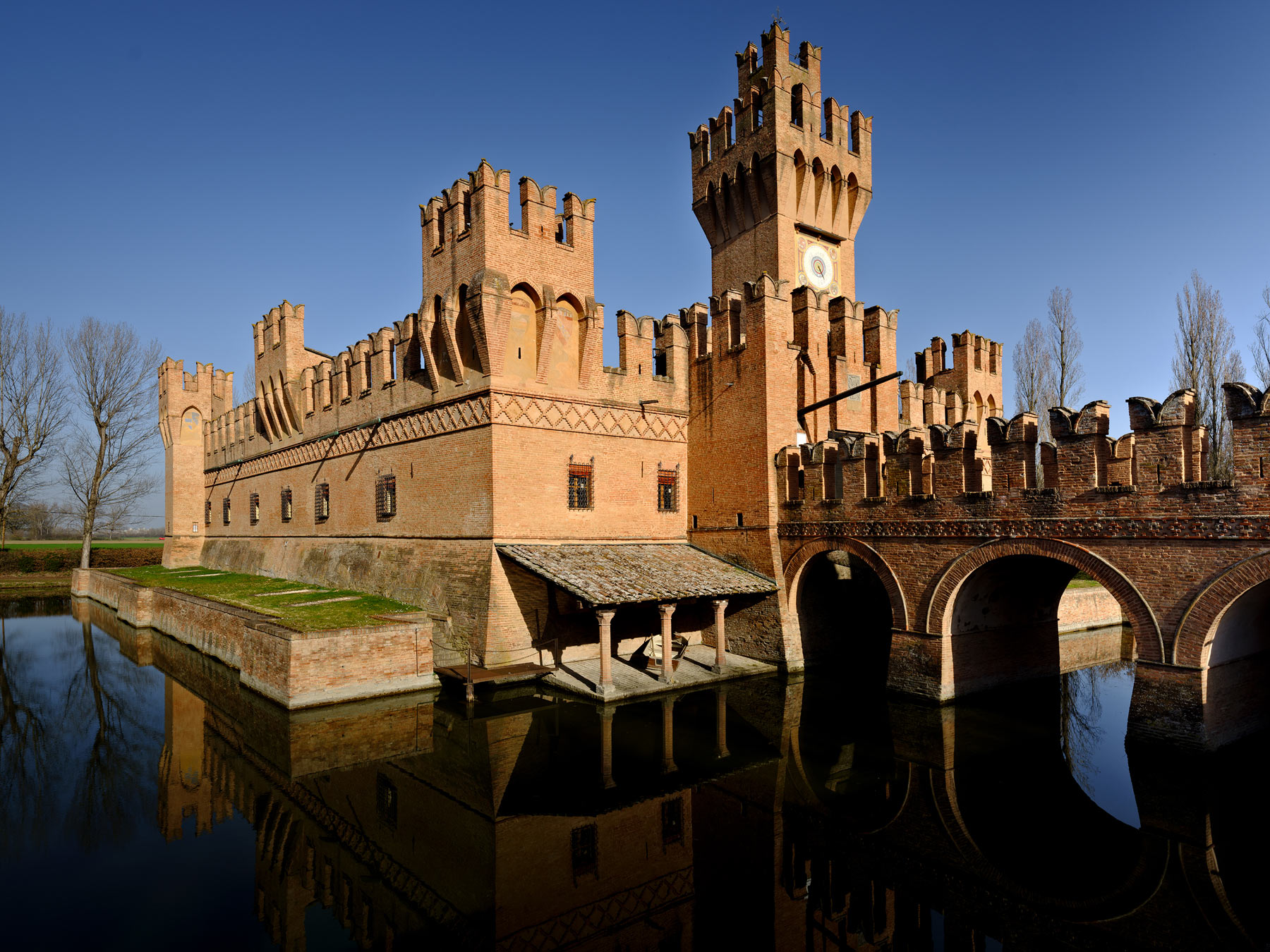 Il Castello di San Martino in Soverzano, sede della Collezione Michelangelo Poletti
