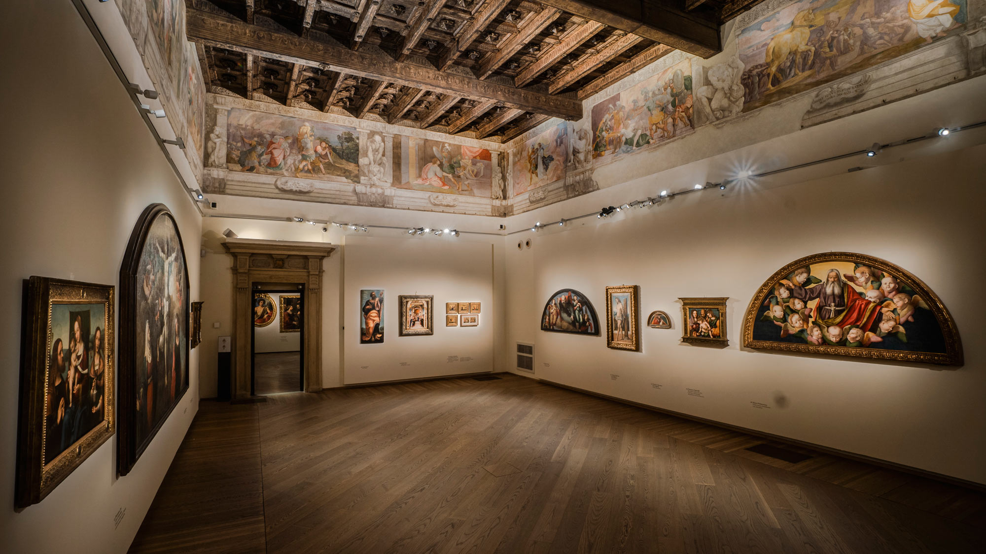 Sala della mostra La Quadreria del Castello
