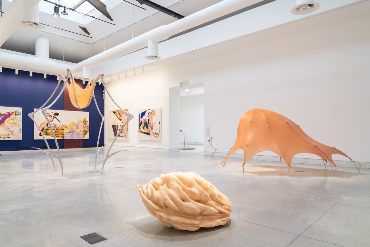 Sala della mostra Il latte dei sogni, Biennale di Venezia 2022. Foto di Marco Cappelletti
