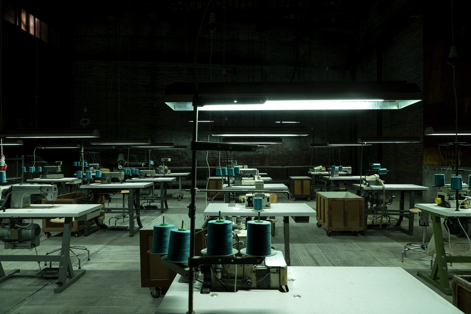 Gian Maria Tosatti, Storia della Notte e Destino delle Comete, Padiglione Italia alla Biennale Arte 2022, a cura di Eugenio Viola, Commissario del Padiglione Italia Onofrio Cutaia. Concessione DGCC - MiC
