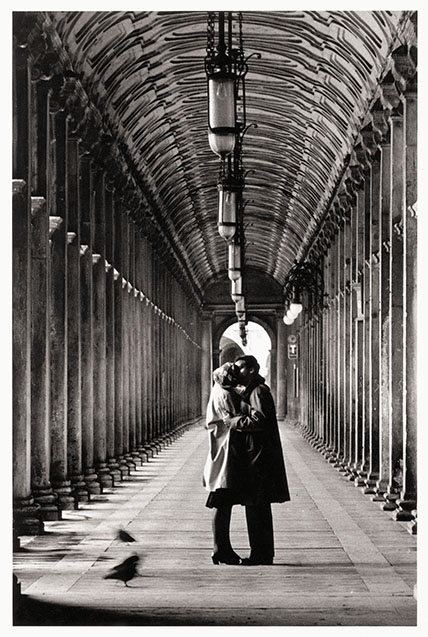 Gianni Berengo Gardin, Venezia, 1959. © Gianni Berengo Gardin / Su gentile concessione di Fondazione Forma per la Fotografia
 Gianni Berengo Gardin, Venezia, 1959. © Gianni Berengo Gardin / Su gentile concessione di Fondazione Forma per la Fotografia