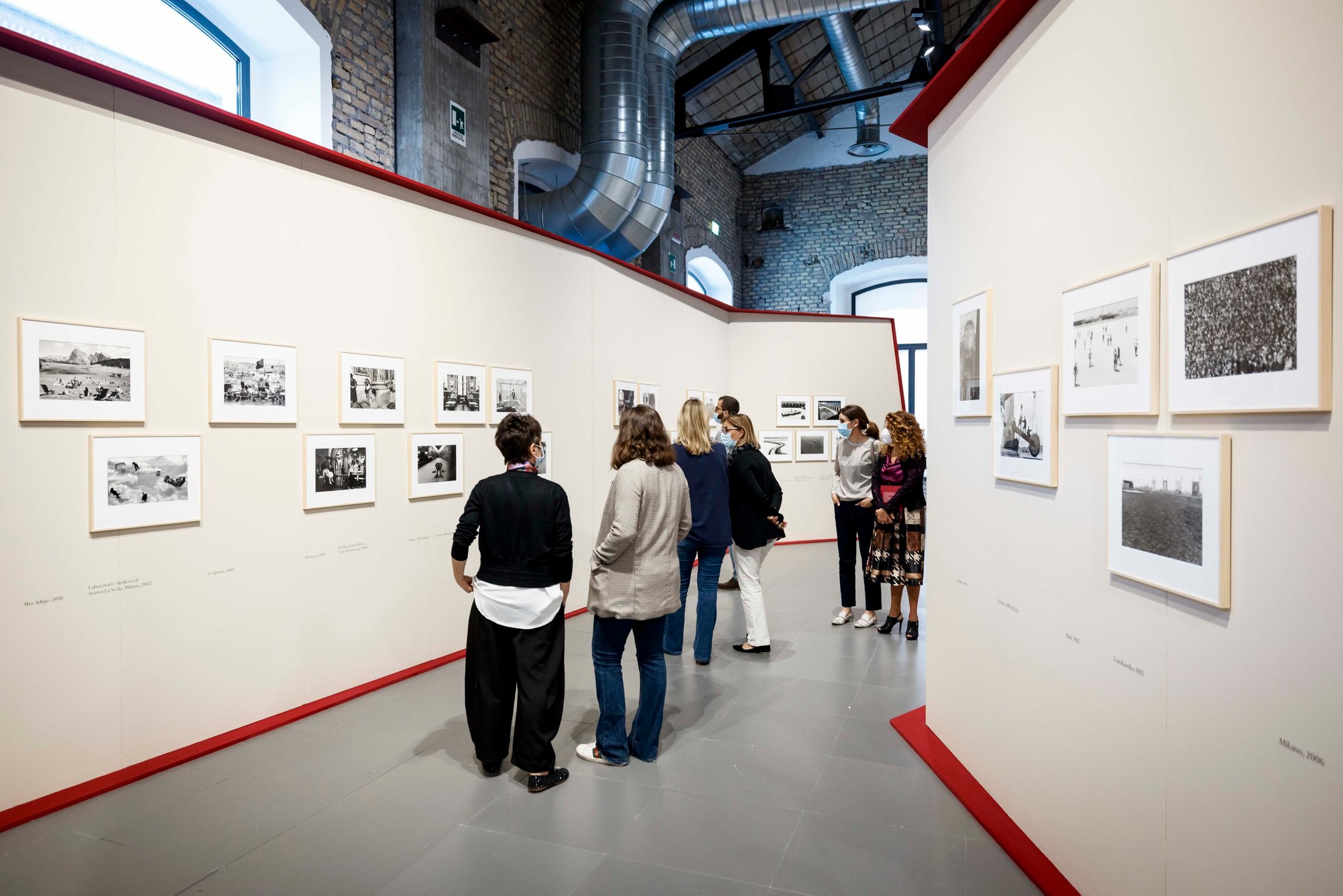Sala della mostra Gianni Berengo Gardin. L’occhio come mestiere. Foto Musacchio, Ianniello & Pasqualini
 Sala della mostra Gianni Berengo Gardin. L’occhio come mestiere. Foto Musacchio, Ianniello & Pasqualini