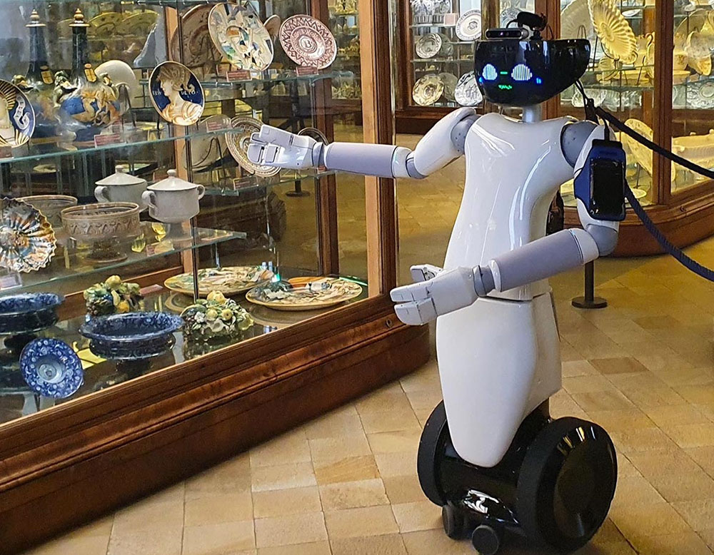 Visita guidata con il robot R1
