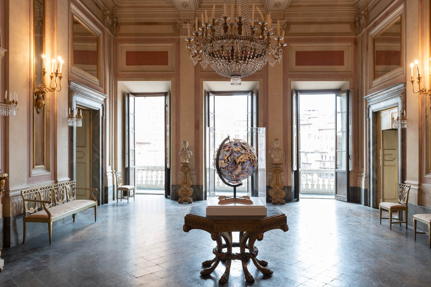 Pietro Ruffo, Constellation Globe (2018; acquerello e intaglio su carta, ferro e legno, 110 x 75 x 75 cm)
