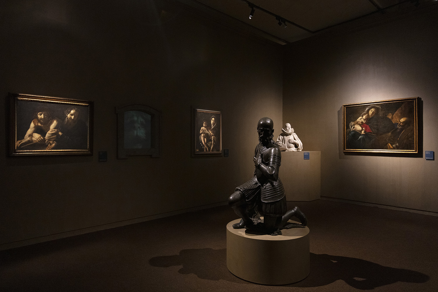 Sala della mostra Il patriarca bronzeo dei Caravaggeschi: Battistello Caracciolo (1578-1635)
