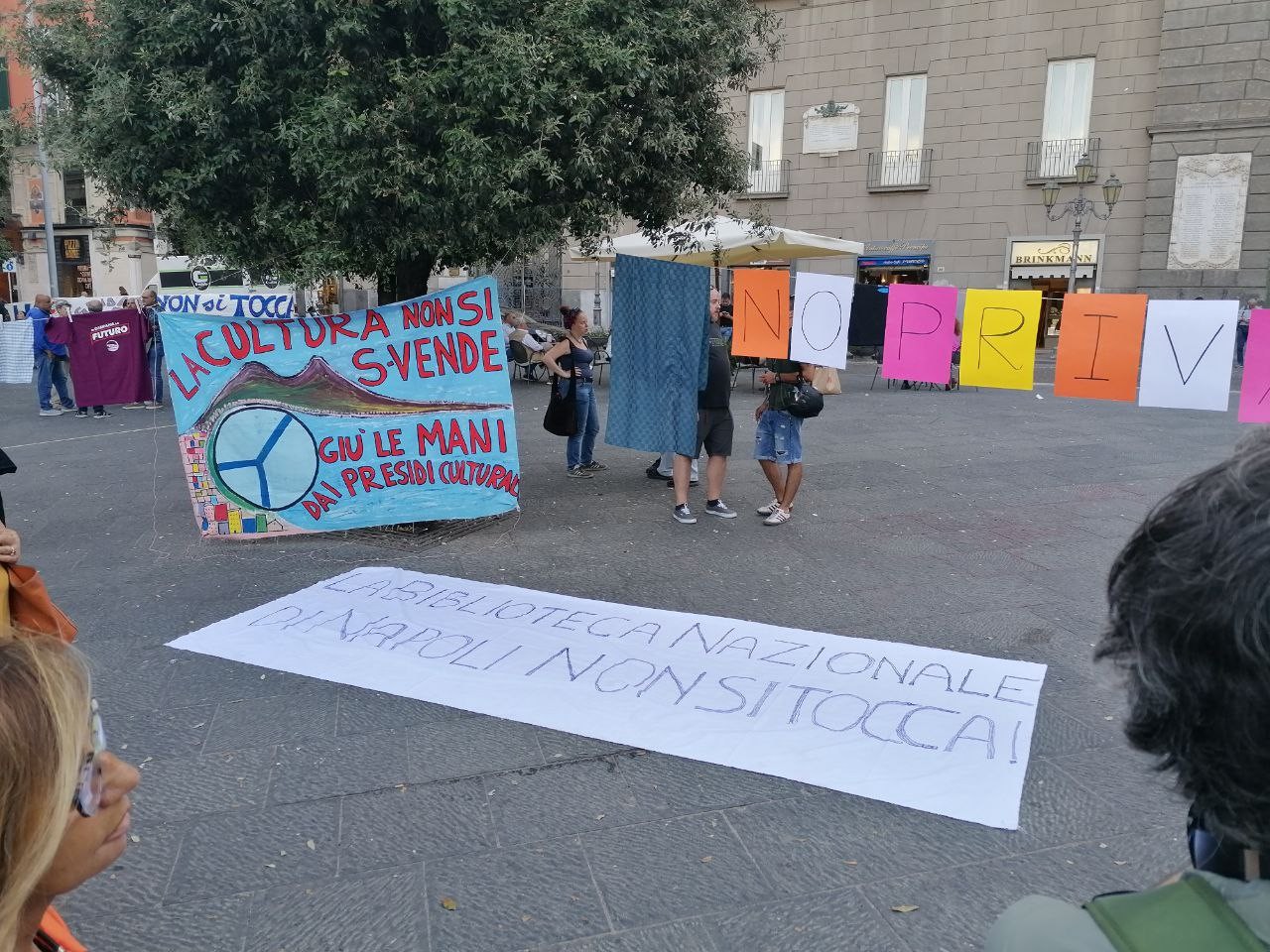 Le proteste a Napoli
 Le proteste a Napoli