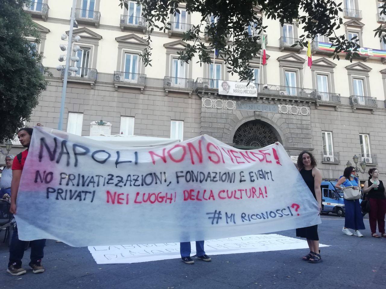Le proteste a Napoli
 Le proteste a Napoli