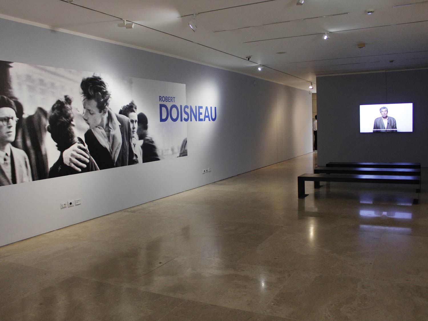 Allestimenti della mostra Robert Doisneau al Museo dell'Ara Pacis di Roma
