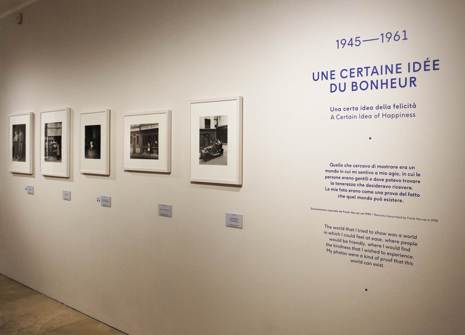 Allestimenti della mostra Robert Doisneau al Museo dell'Ara Pacis di Roma
