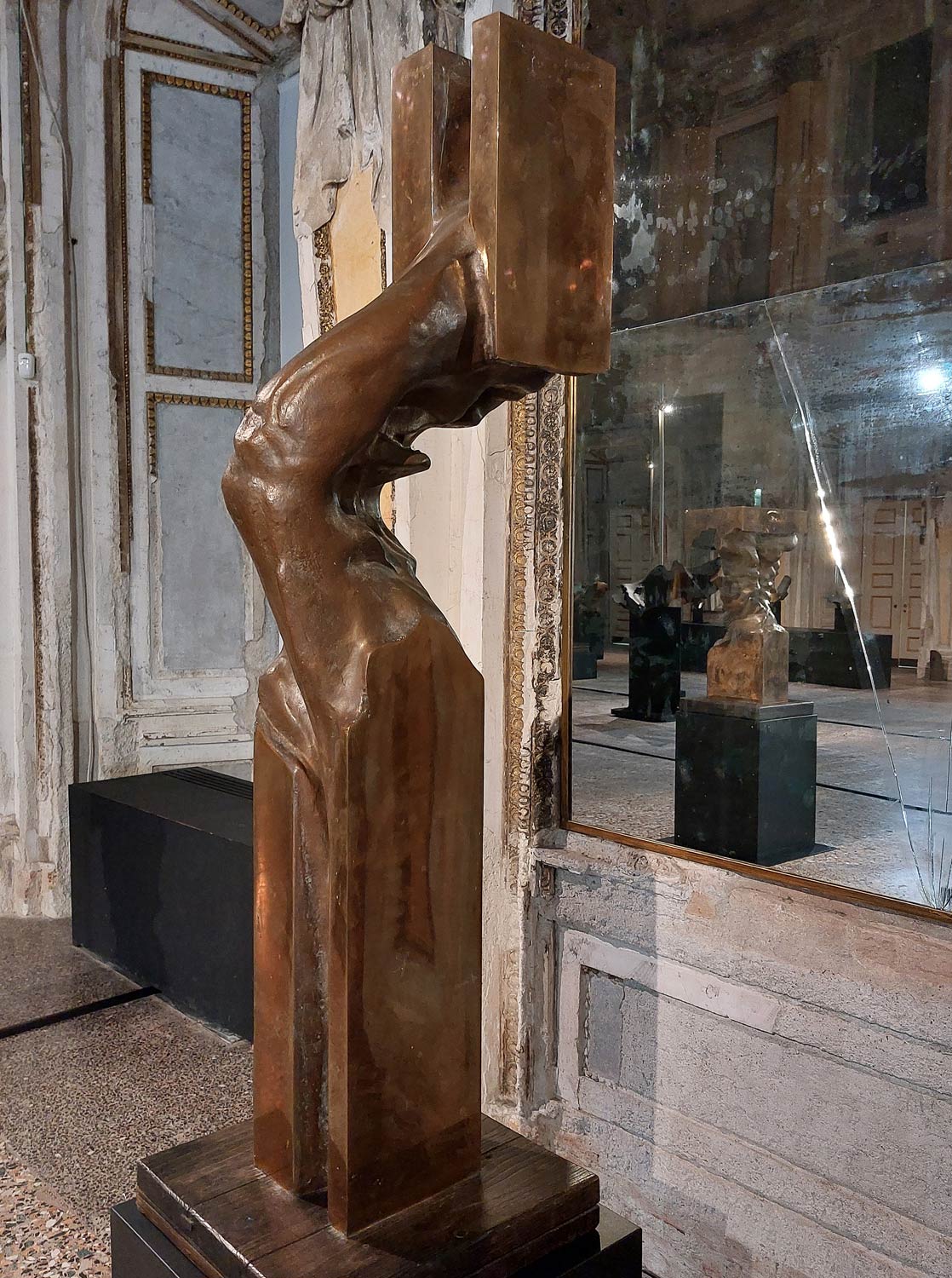 Francesco Somaini, Colosso di New York II, 1976, Archivio Francesco Somaini
