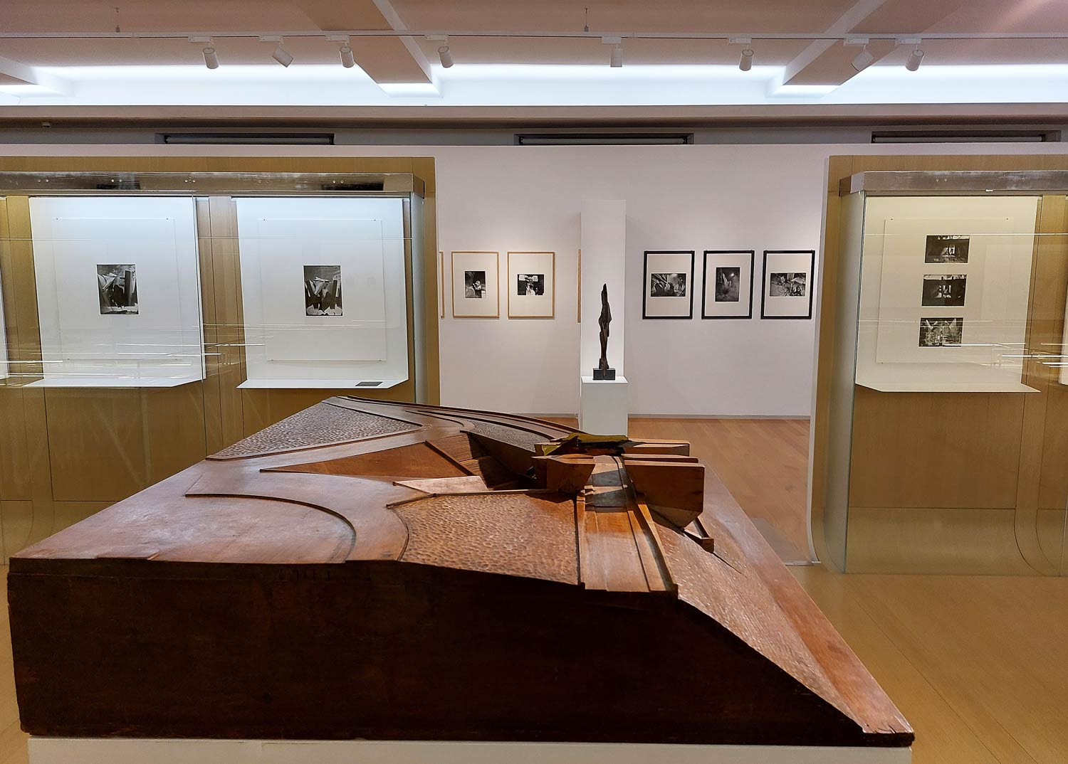 F. Somaini, L. Fontana, I. Parisi, E. Cavadini, Modello del concorso per il Monumento alla Resistenza di Cuneo - II grado, 1963, Archivio Francesco Somaini (in Somaini e Milano. Incontri, Sala degli Archivi, Museo del Novecento)
