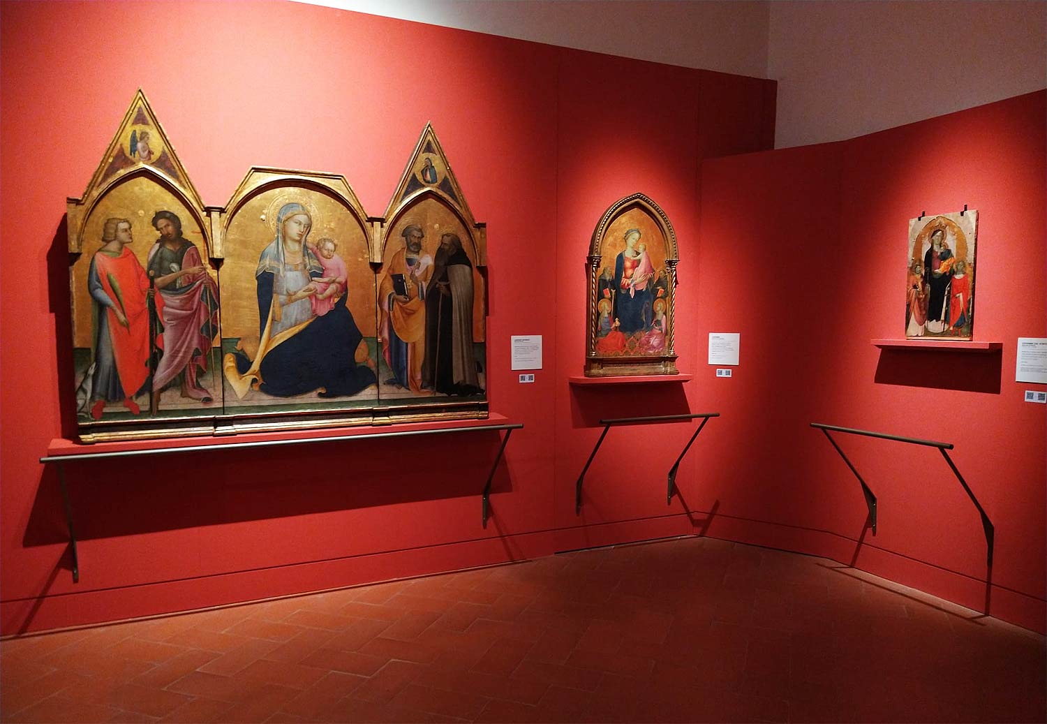 Allestimenti della mostra Masaccio e i maestri del Rinascimento a confronto
