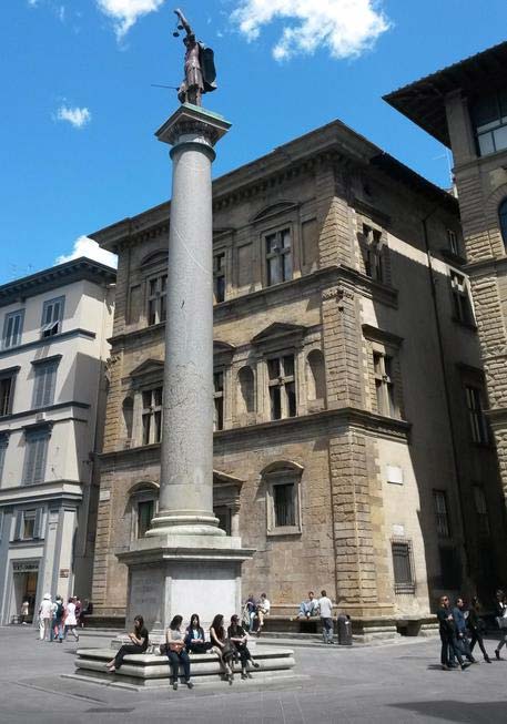 Colonna della Giustizia (colonna del III secolo d.C., statua di Francesco e Romolo del Tadda del 1581; granito e porfido rosso; Firenze, piazza Santa Trinita)
 Colonna della Giustizia (colonna del III secolo d.C., statua di Francesco e Romolo del Tadda del 1581; granito e porfido rosso; Firenze, piazza Santa Trinita)