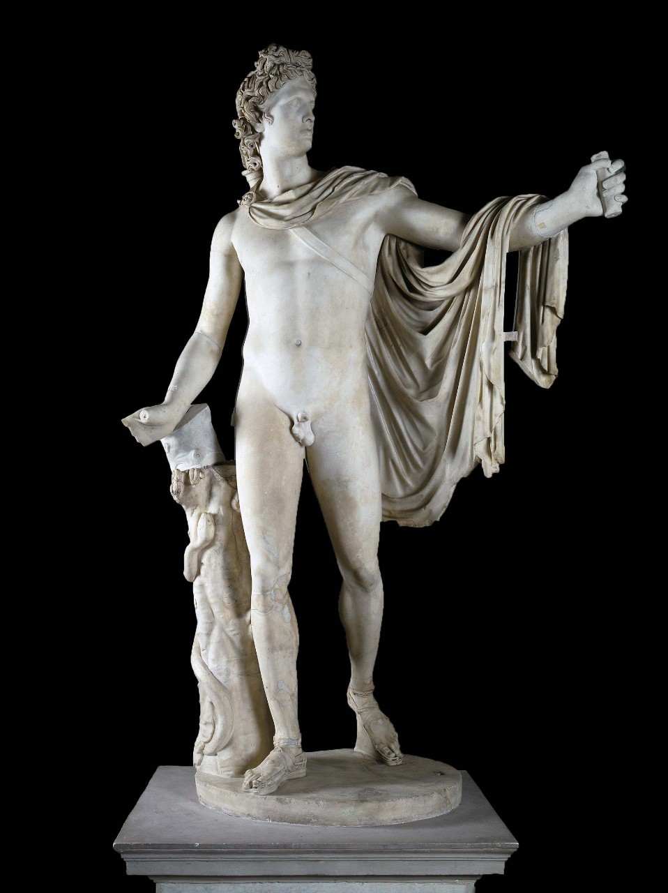 Copia romana da Leocare, Apollo del Belvedere (330-320 a.C. circa; marmo bianco, altezza 224 cm; Città del Vaticano, Musei Vaticani)