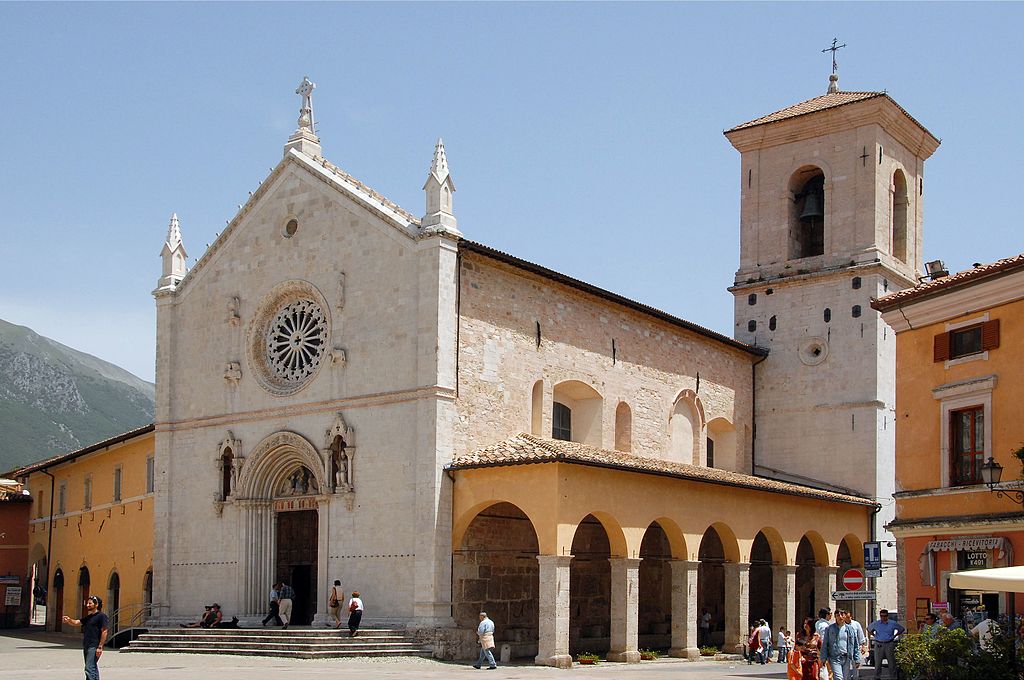 La basilica di San Benedetto a Norcia prima del terremoto del 2016. Foto di Silvio Sorcini