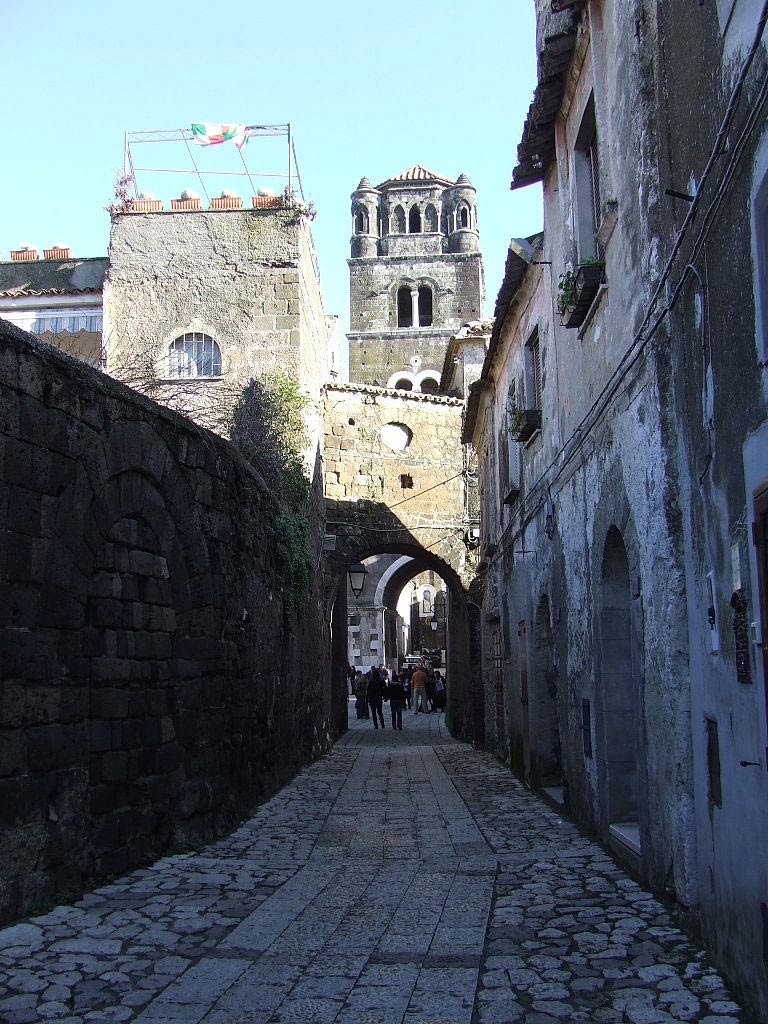 Il borgo di Casertavecchia. Foto Wikimedia/Retaggio