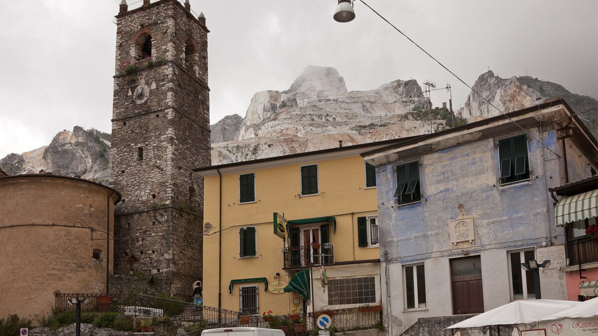 The village of Colonnata. Photo Toscana Film Commission