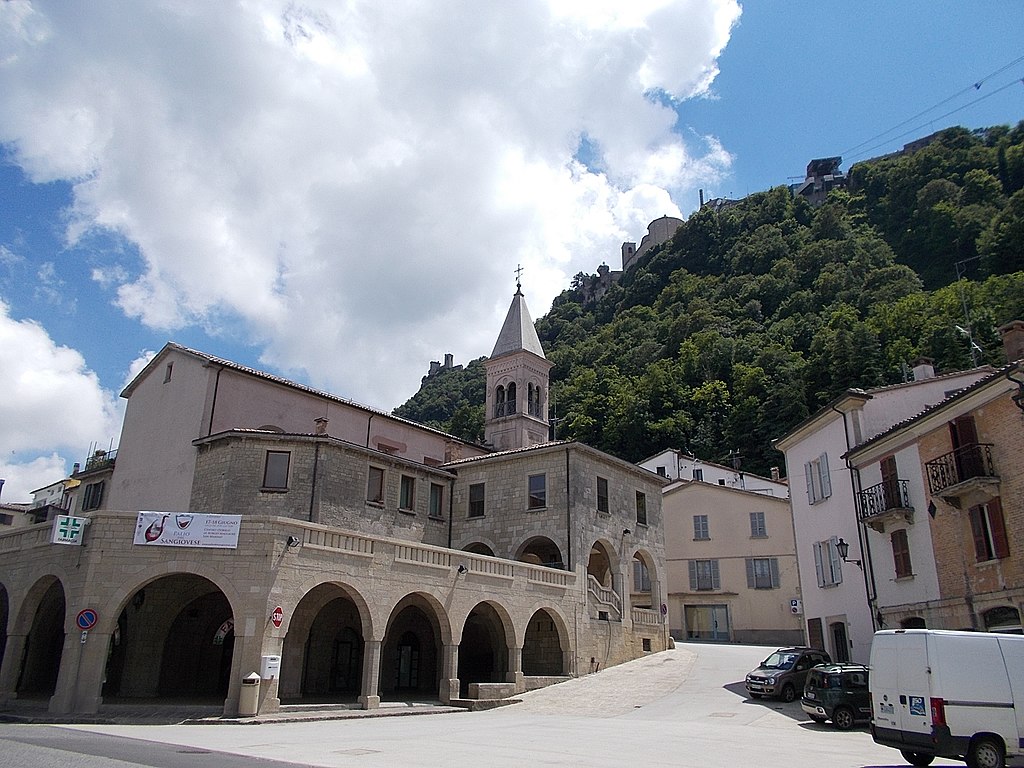 Borgo Maggiore, Mercatale Square