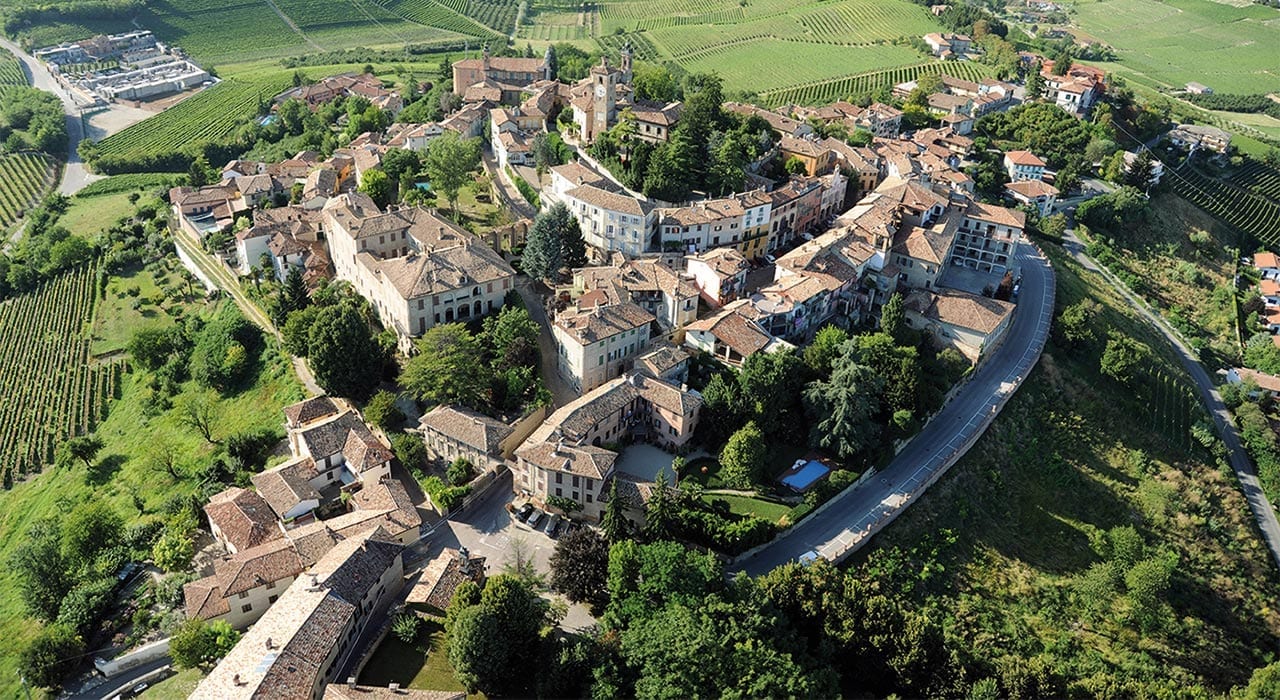 The village of Neive. Photos Most beautiful villages in Italy