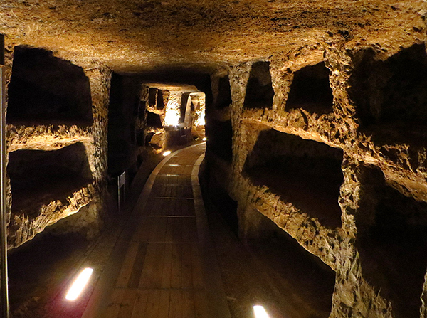 Jewish catacombs of Venosa. Photos Basilicata Region