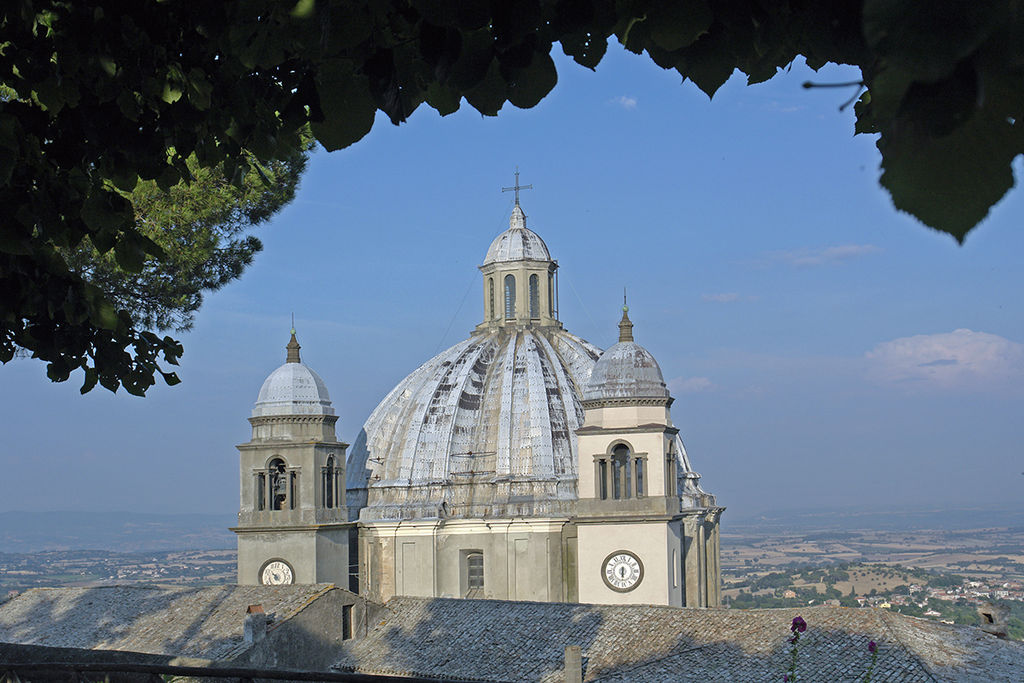The Cathedral of Montefiascone. Photo by Hans Peter Schaefer