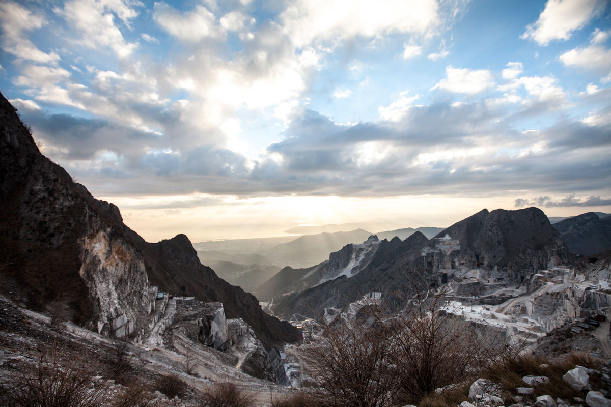 Apuan Alps and marble quarries. Photo Alessandro Pasquali / Danae Project