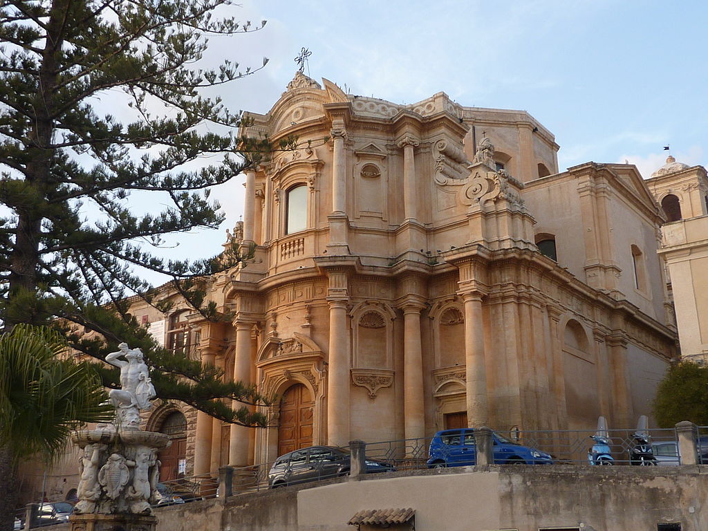 La chiesa di San Domenico a Noto. Foto Wikimedia/Eutroupe